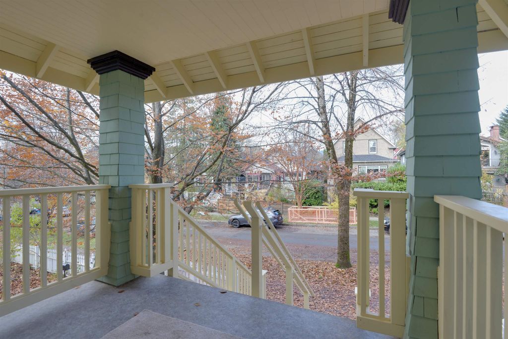 listing image 1103465668766709409