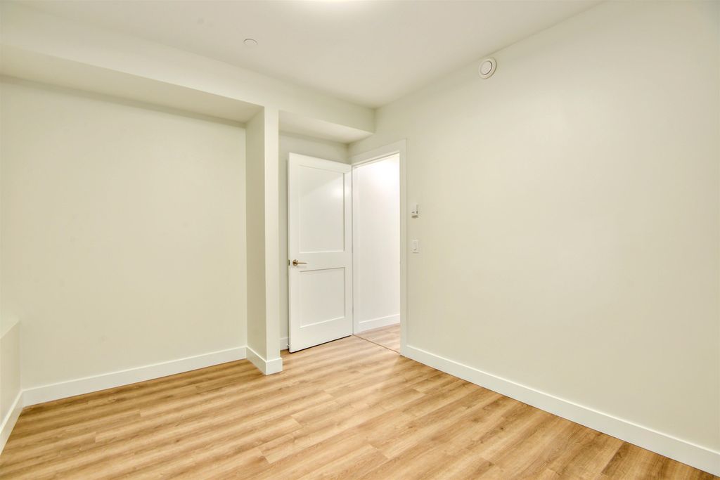 listing image 1105137266042212027