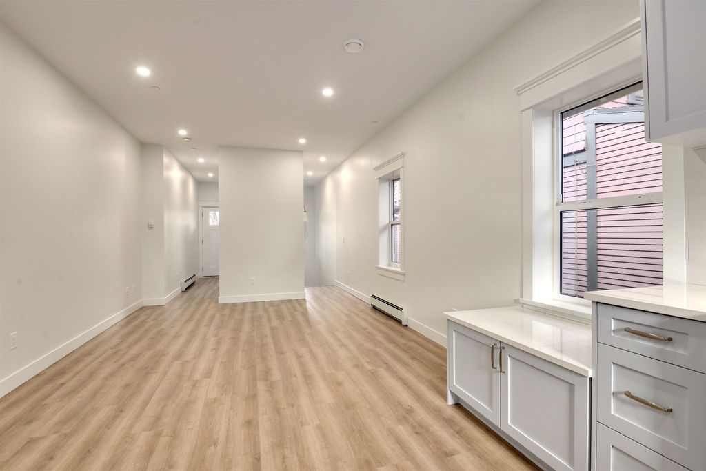 listing image 1108228348110885871