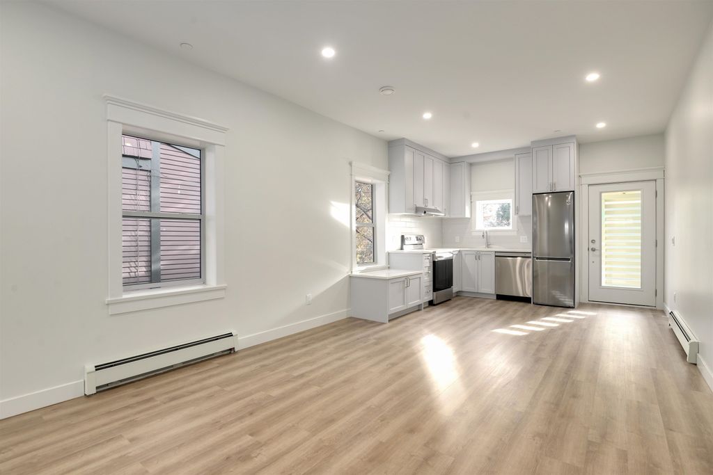 listing image 1106650144030826493