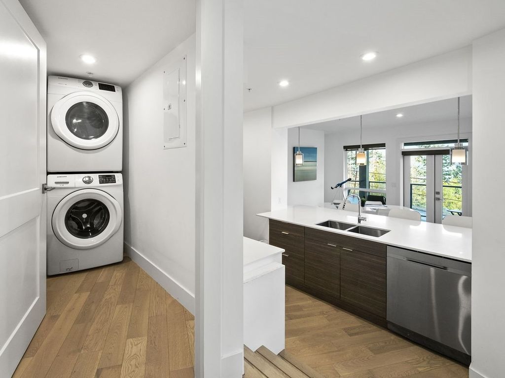 listing image 1108314352426740086