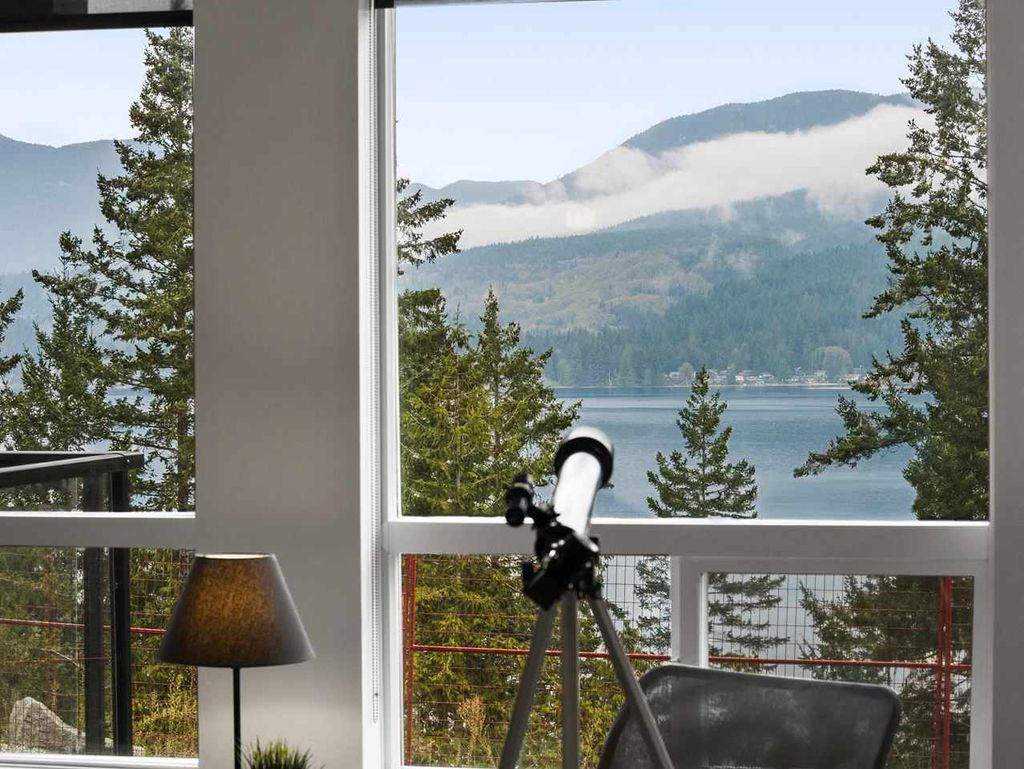 listing image 1109111614189633570