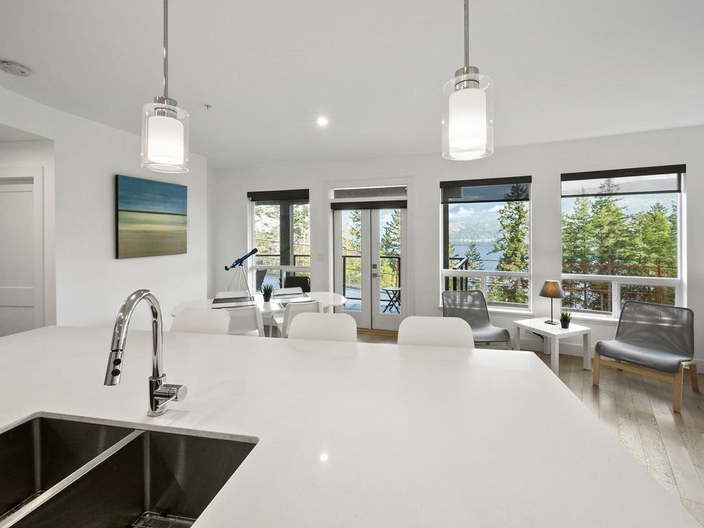 listing image 1105051563057198046