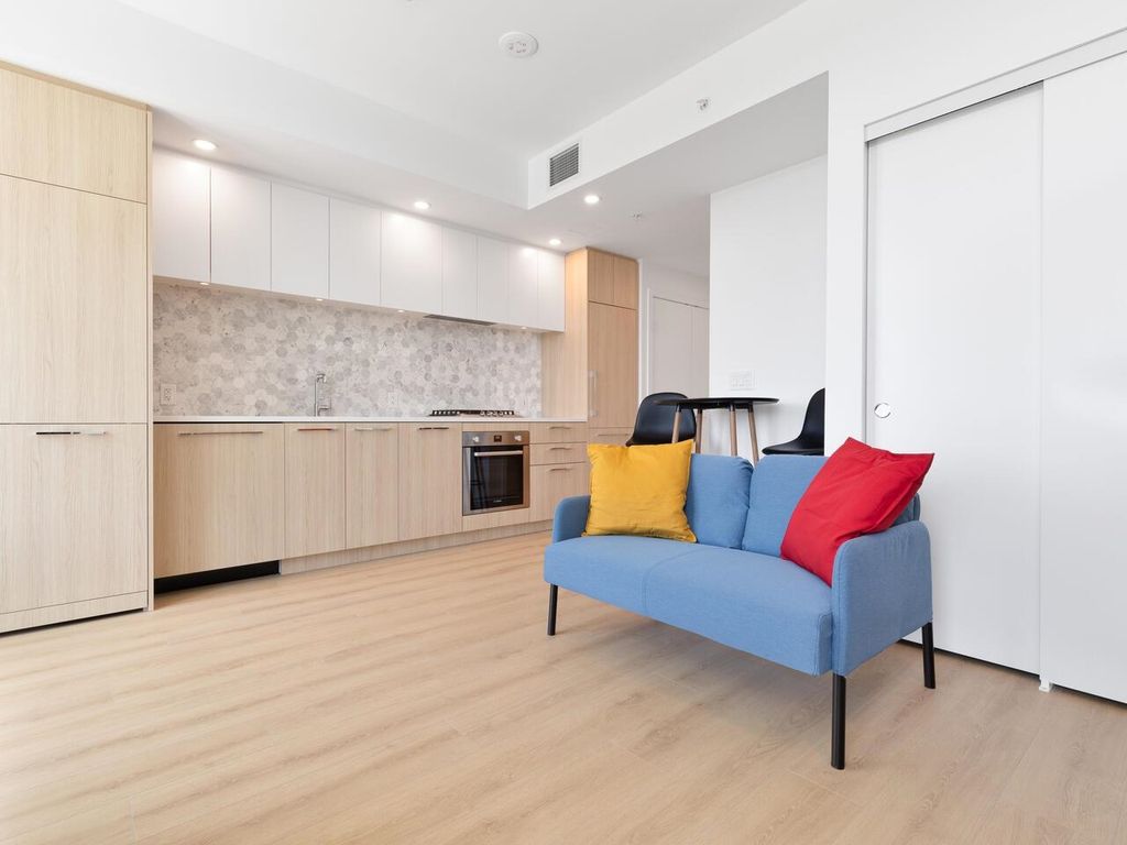 listing image 1107931176449577979