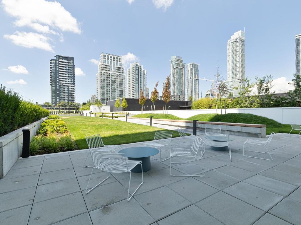 listing image 1100238778316885331