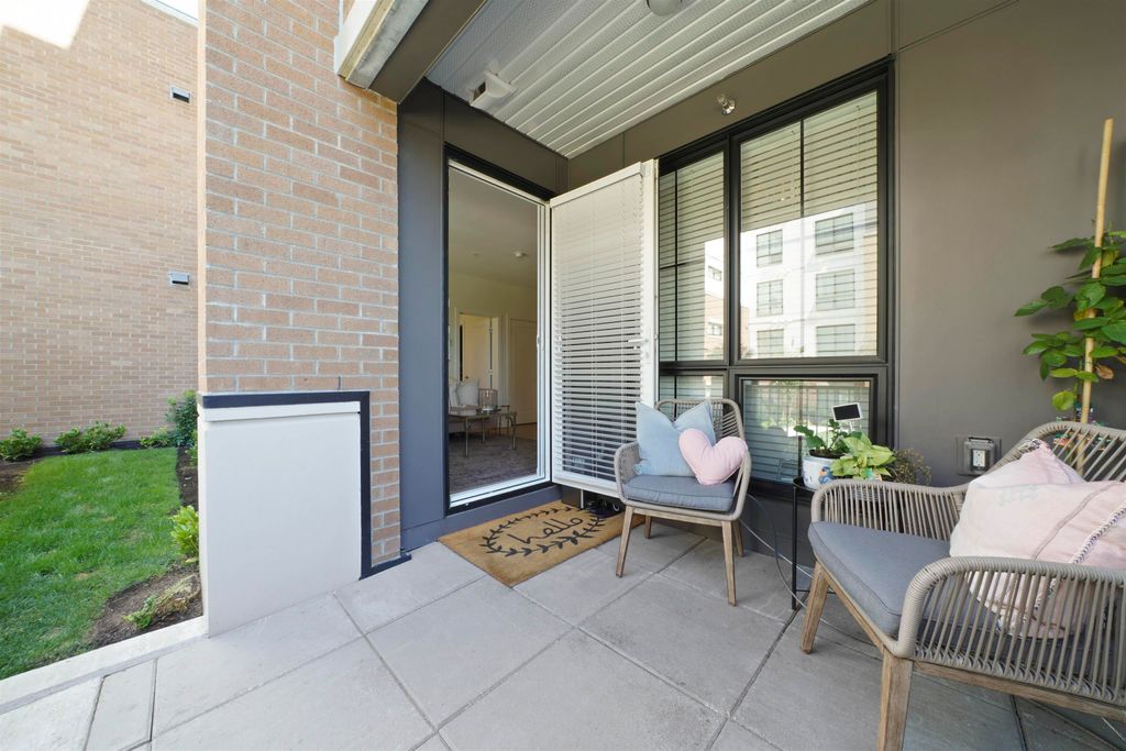 listing image 1101095712643769792