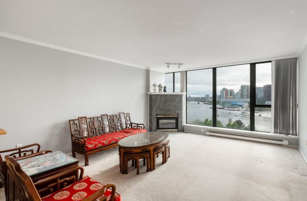 listing image 1106523998250333047