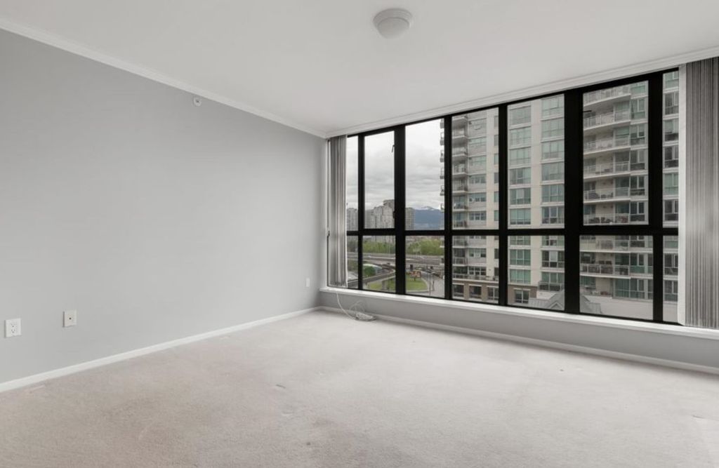 listing image 1105895735988397318