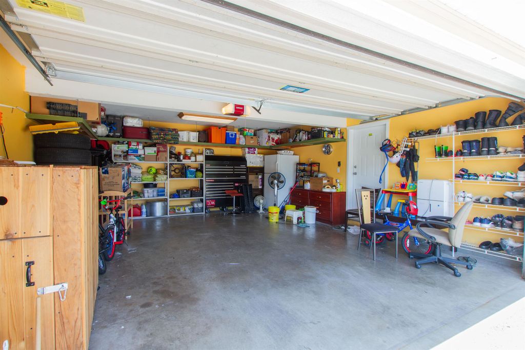 listing image 1102626551764219014
