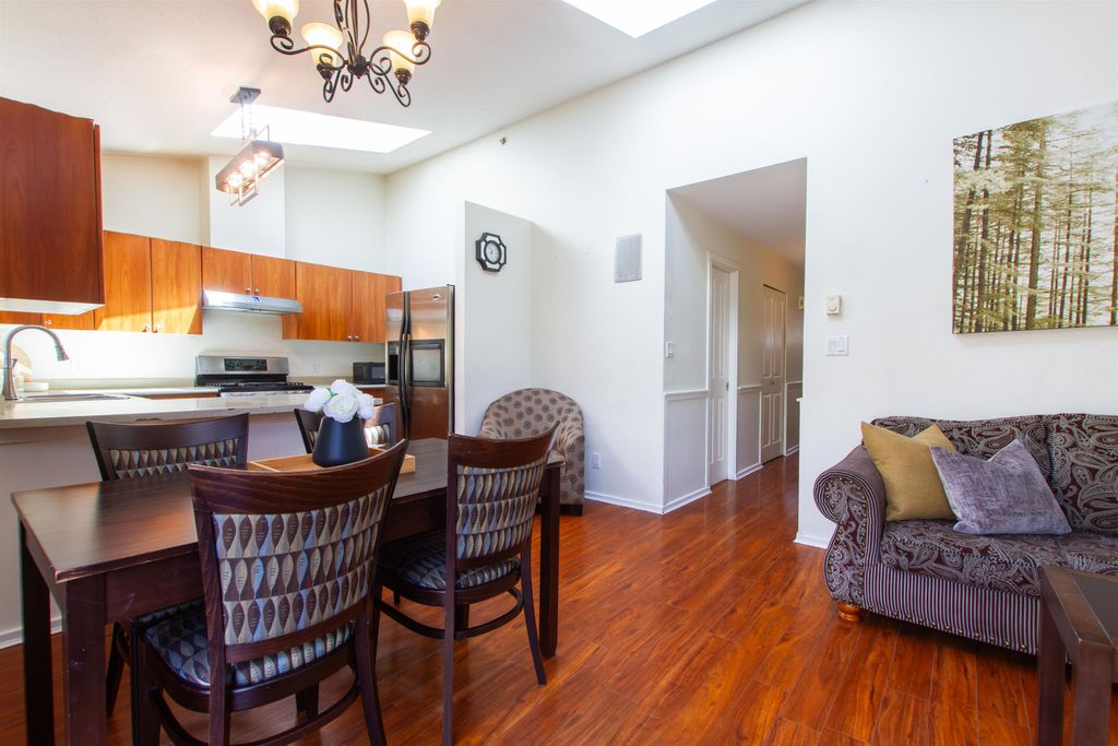 listing image 1109165917746517574