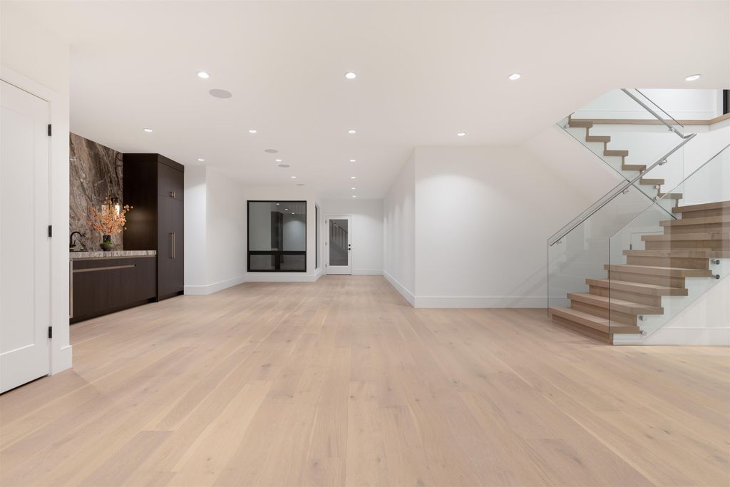listing image 1103904387290267279