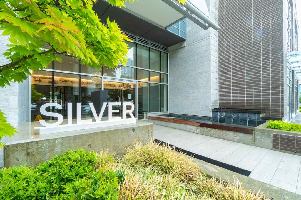 listing image 1100334252069374843