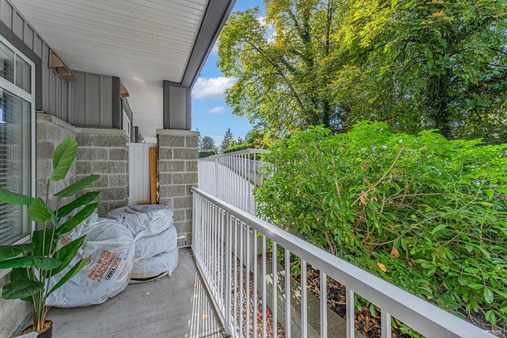 listing image 1109430398742850349