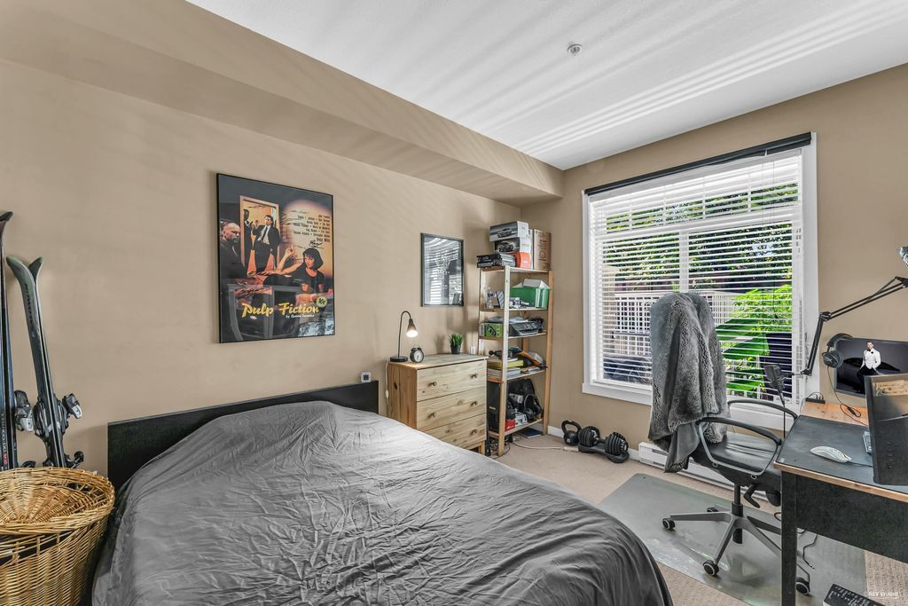 listing image 1109784511348136233