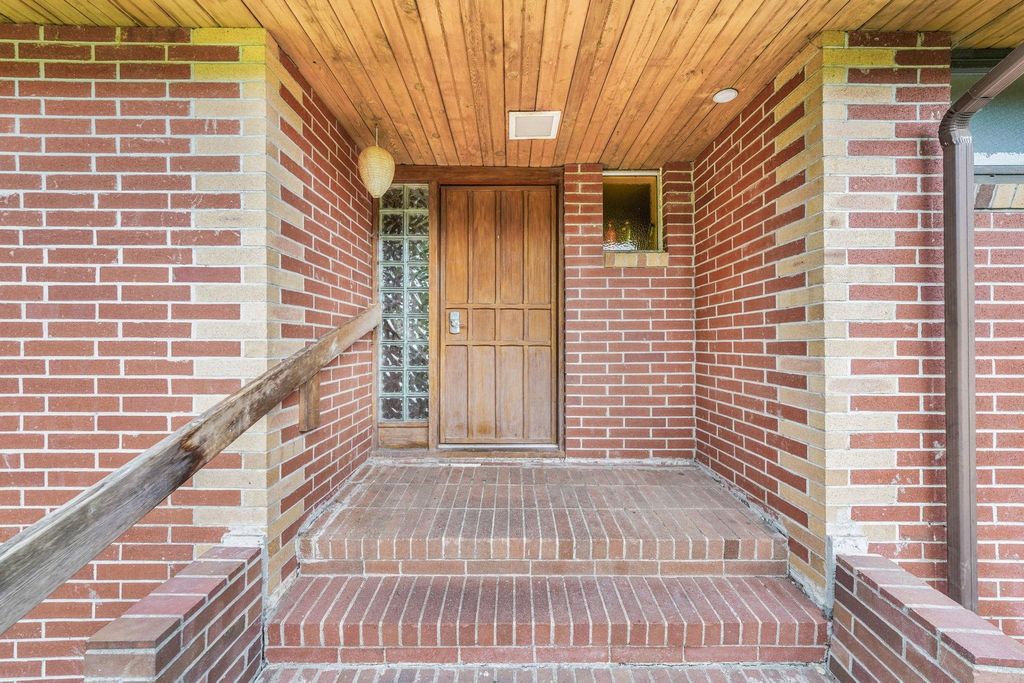 listing image 1107381001288214421