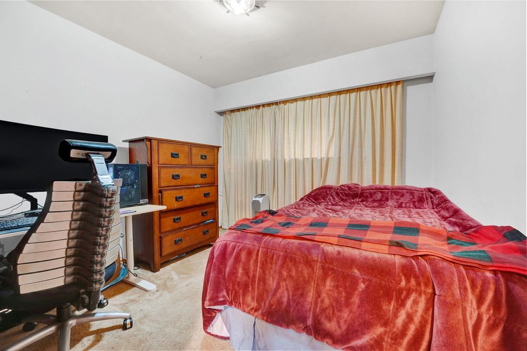 listing image 1104863719466645820