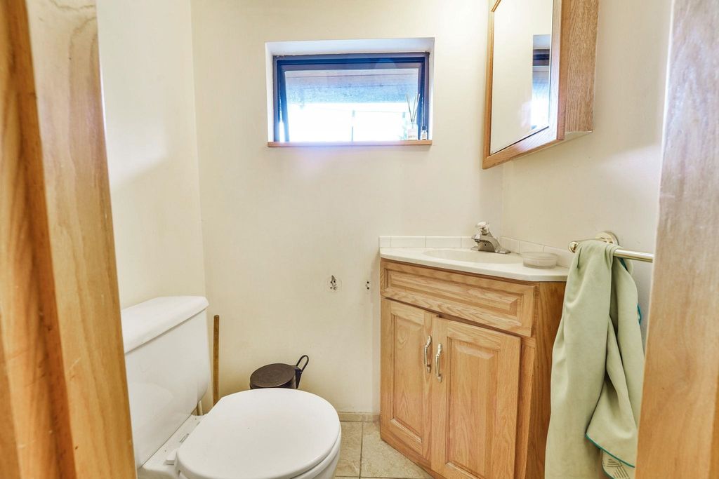 listing image 1107470556604078958