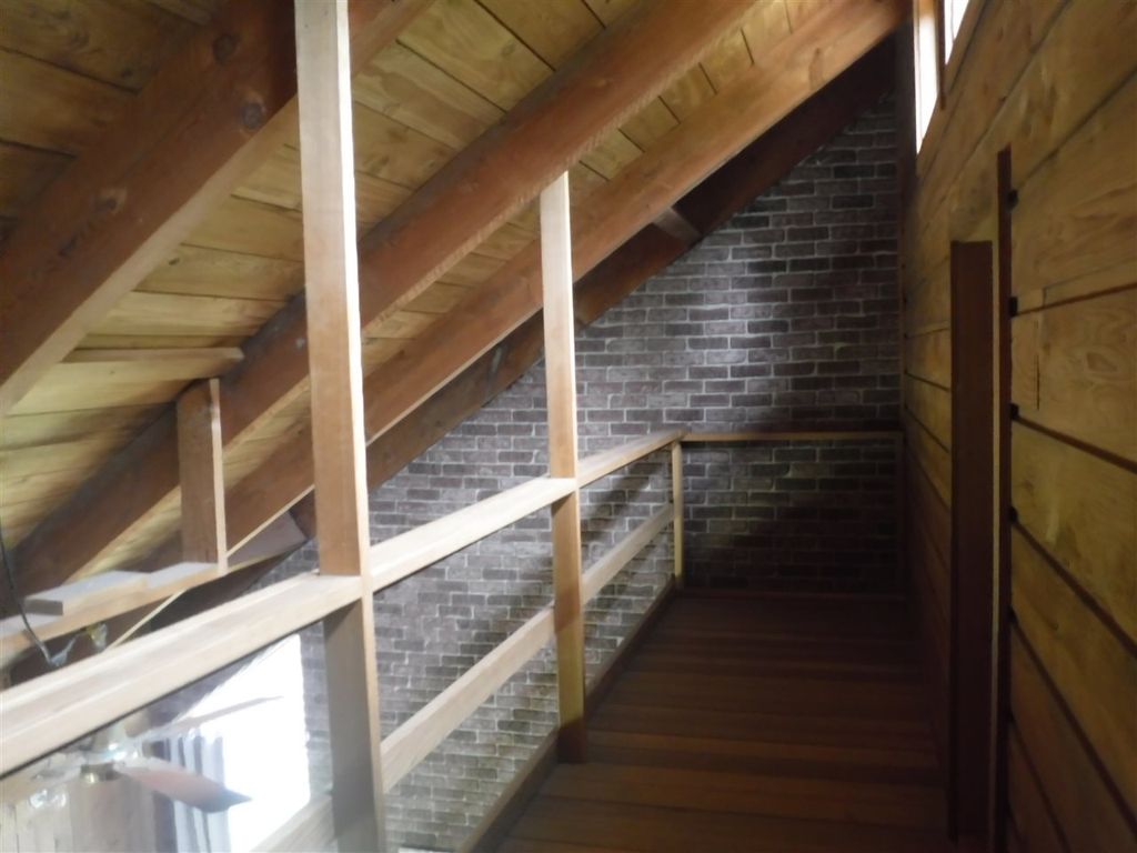 listing image 1106551139838444643