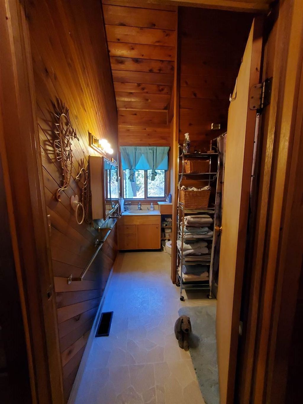 listing image 1101553169749420022