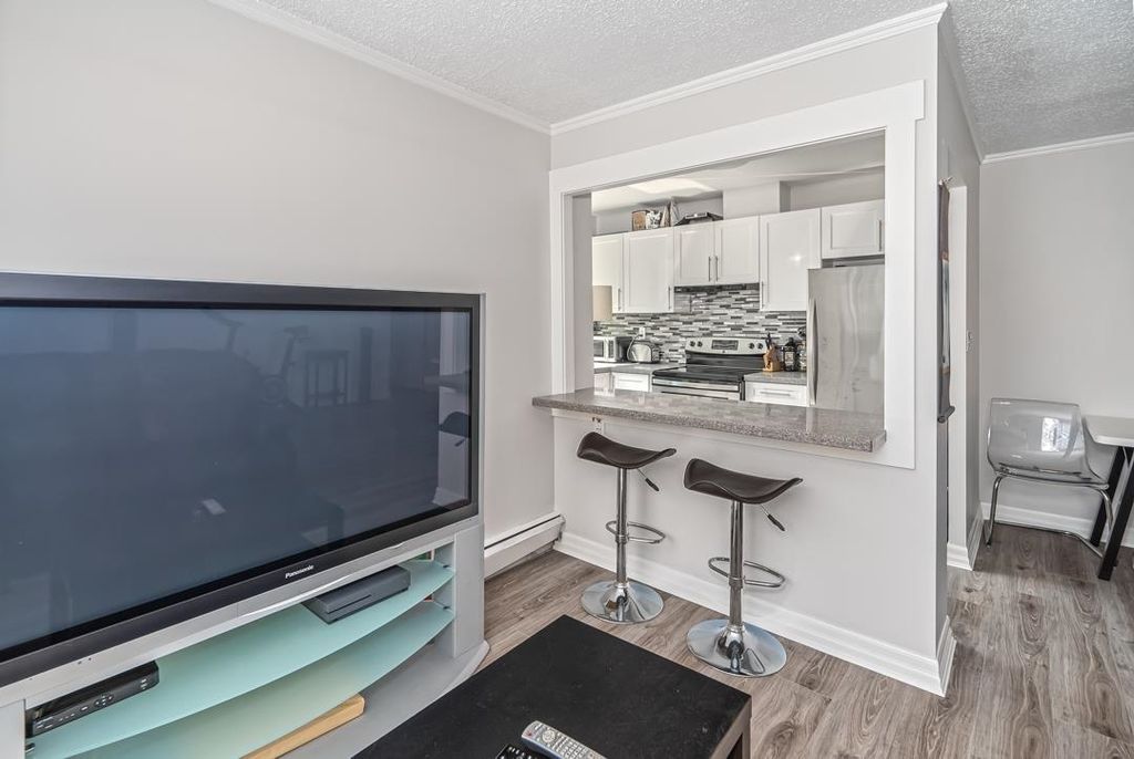 listing image 1103057904288784961