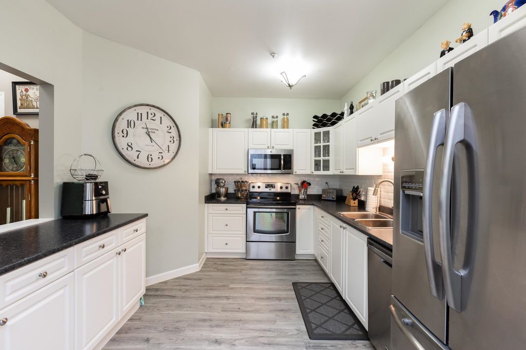 listing image 1101418866661957189