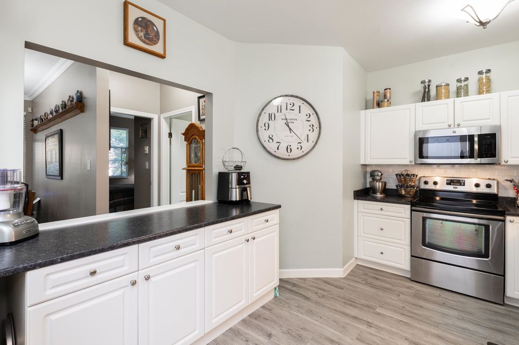 listing image 1100126650950311256