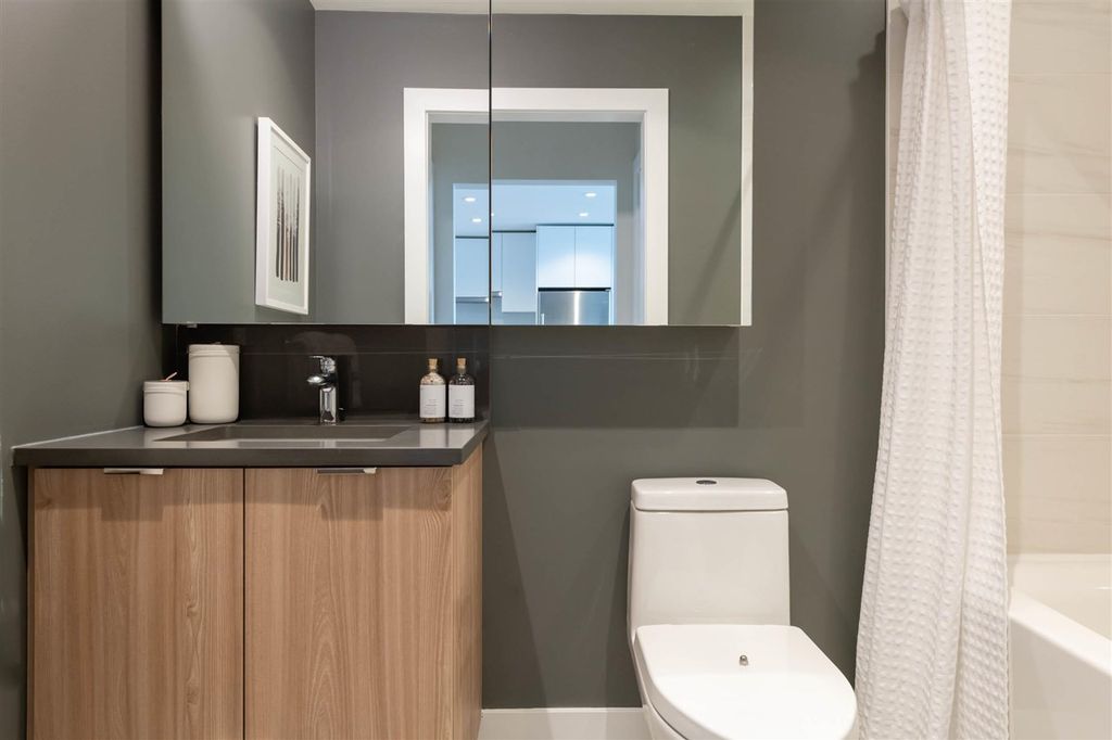 listing image 1105169096444104622