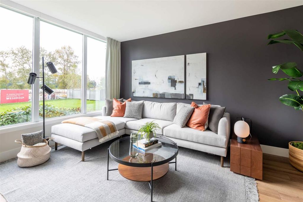 listing image 1107243956463839696