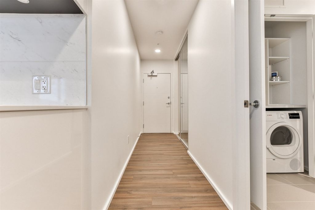 listing image 1107389193770993658