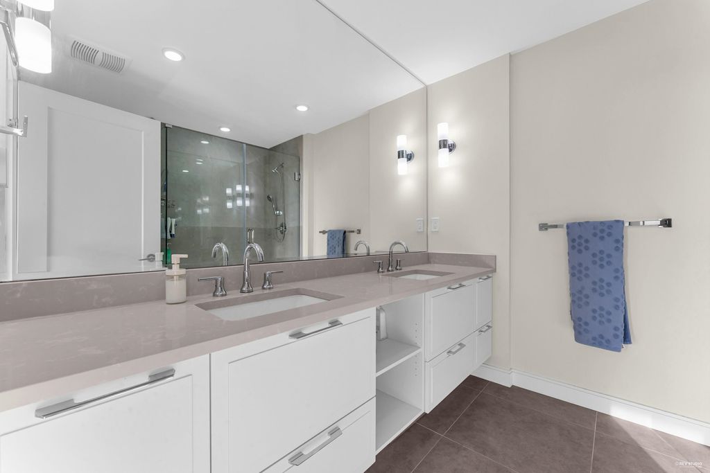 listing image 1109819470542231931