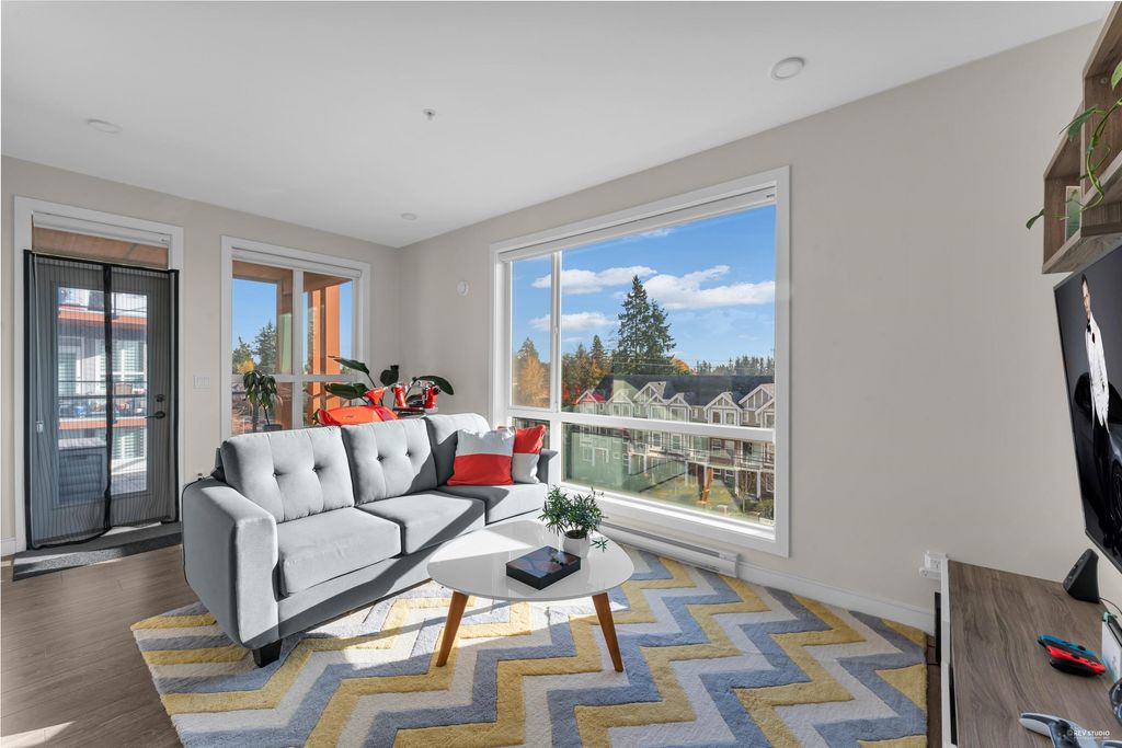 listing image 1106687755406476802