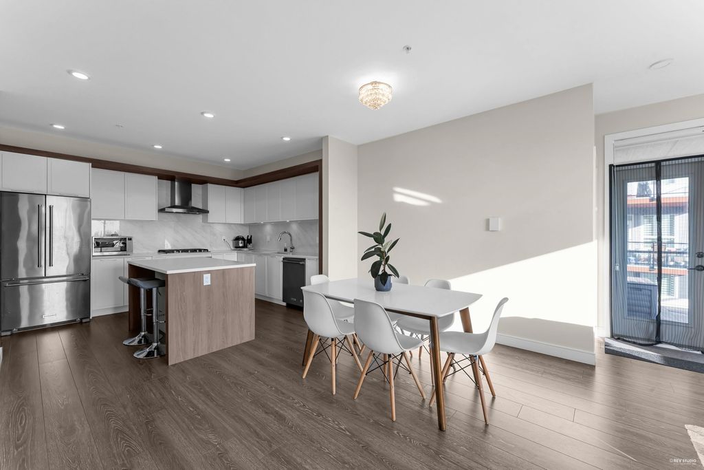 listing image 1101268745789070217