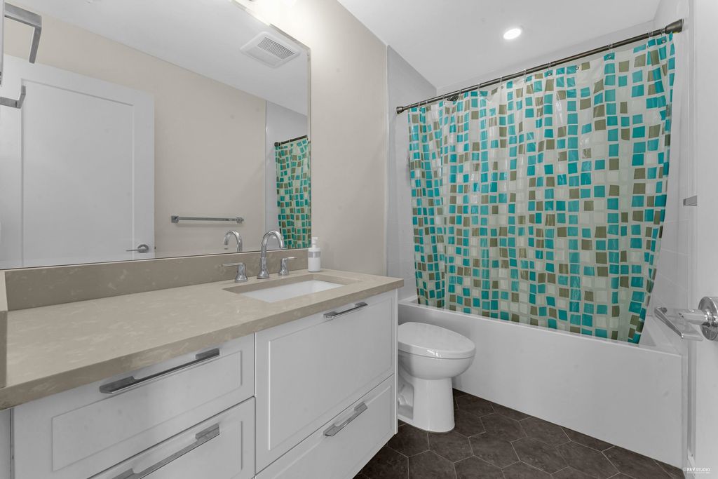 listing image 1102159301663052952