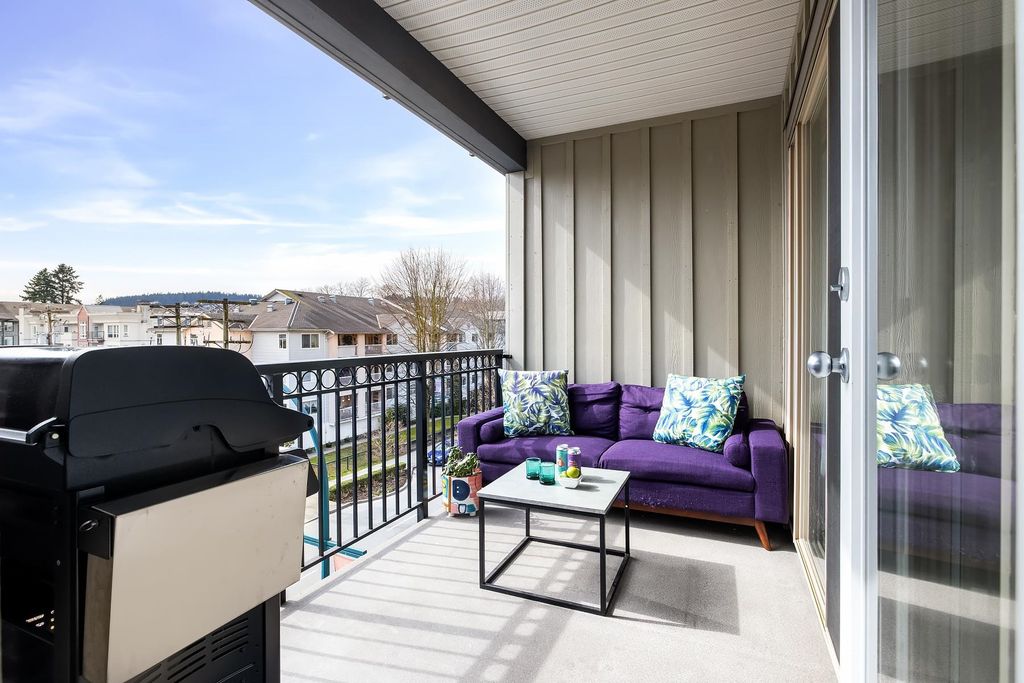 listing image 1102004161087599464