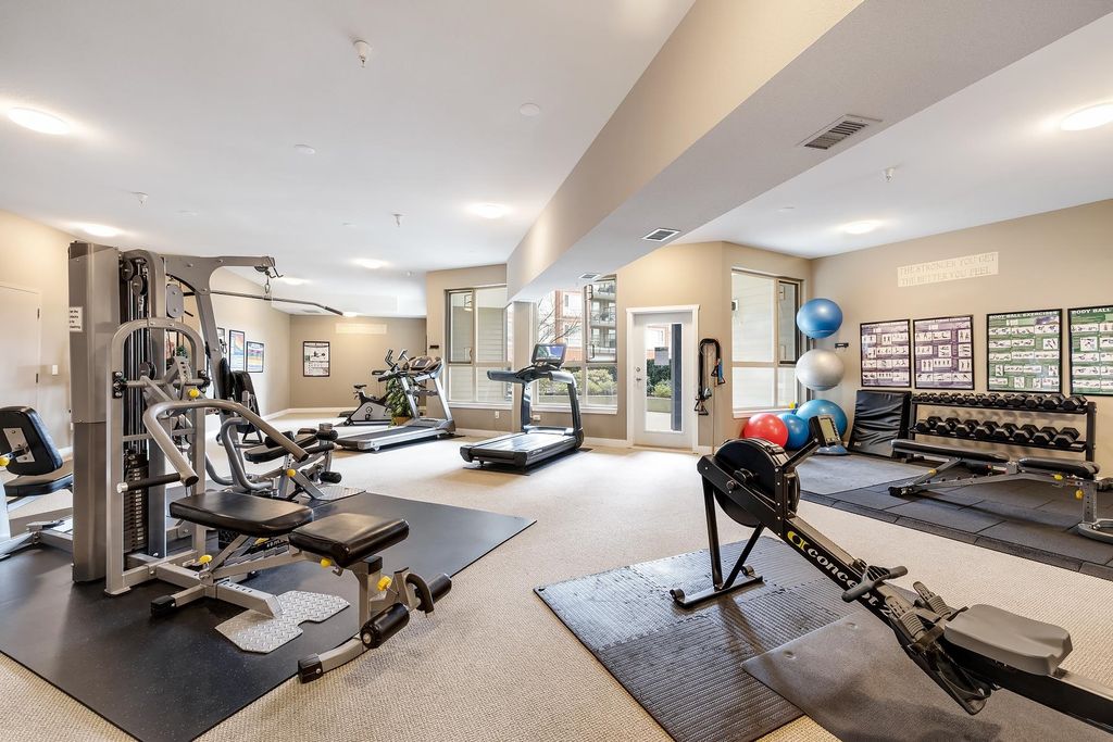 listing image 1104553655903544936