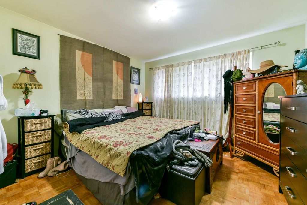 listing image 1102121181368924140
