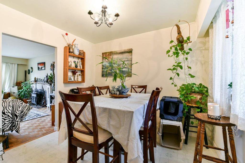 listing image 1105648293862254041