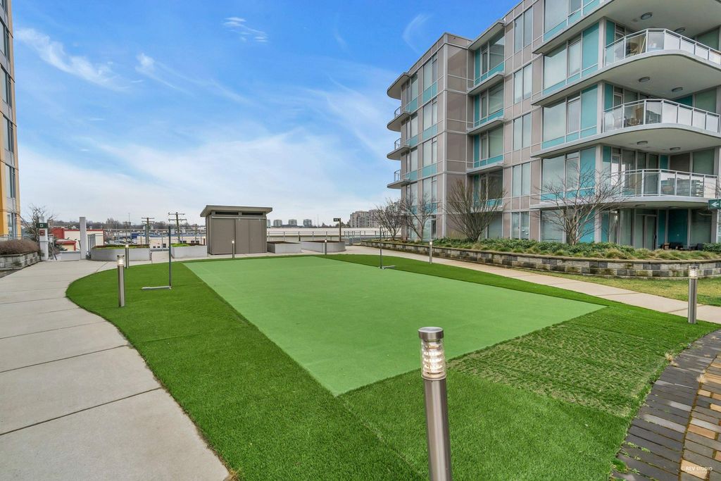 listing image 1100821591232887861