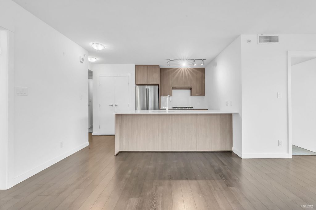 listing image 1102422188139598552
