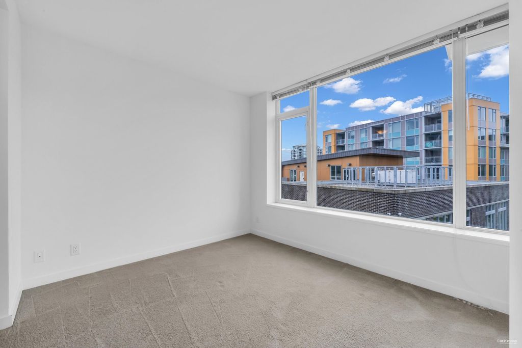 listing image 1105667237366859535