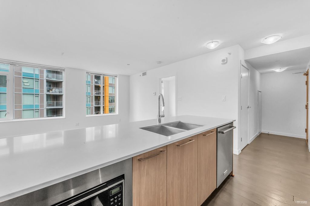 listing image 1107966226964481037