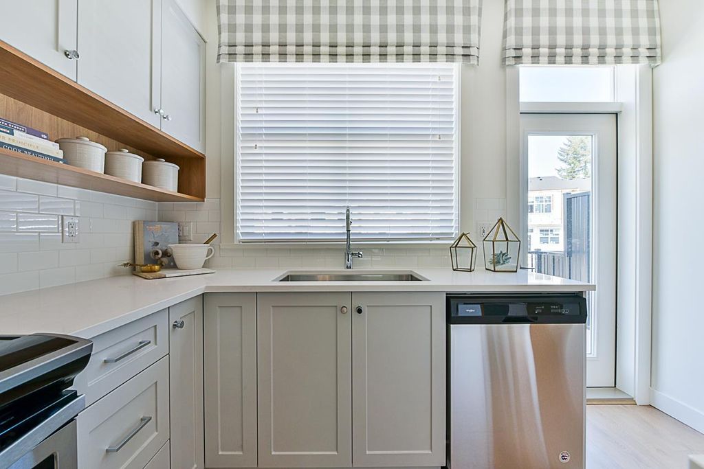 listing image 1104609368079249972