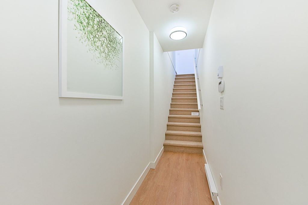 listing image 1103890970736288700
