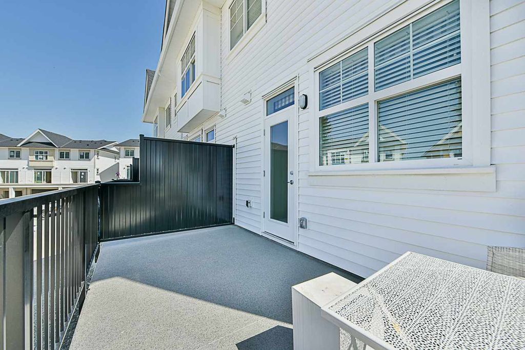 listing image 1100576569678298535