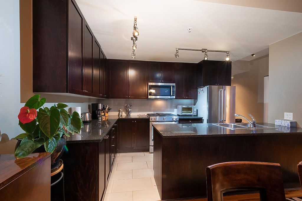 listing image 1105831411456249316