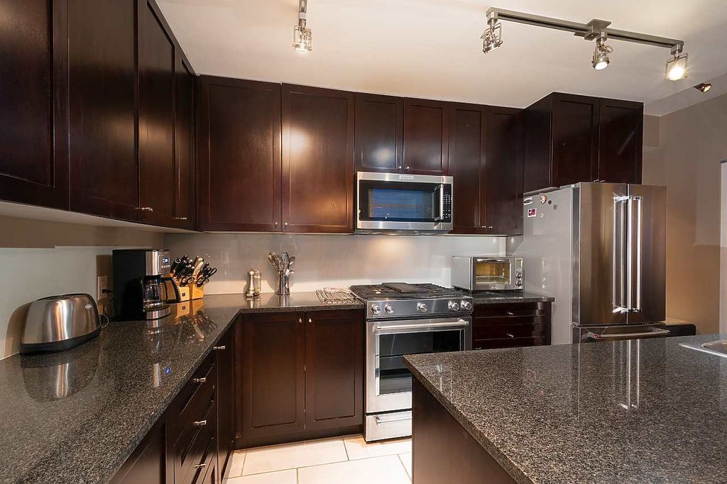 listing image 1103446087940615828