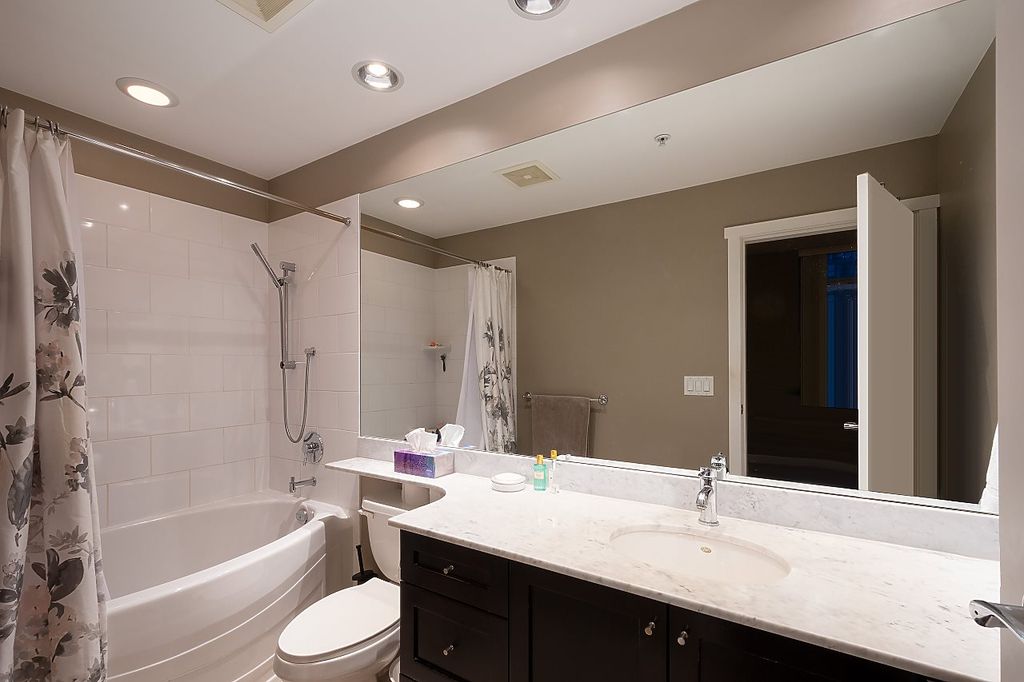 listing image 1105743097132592372