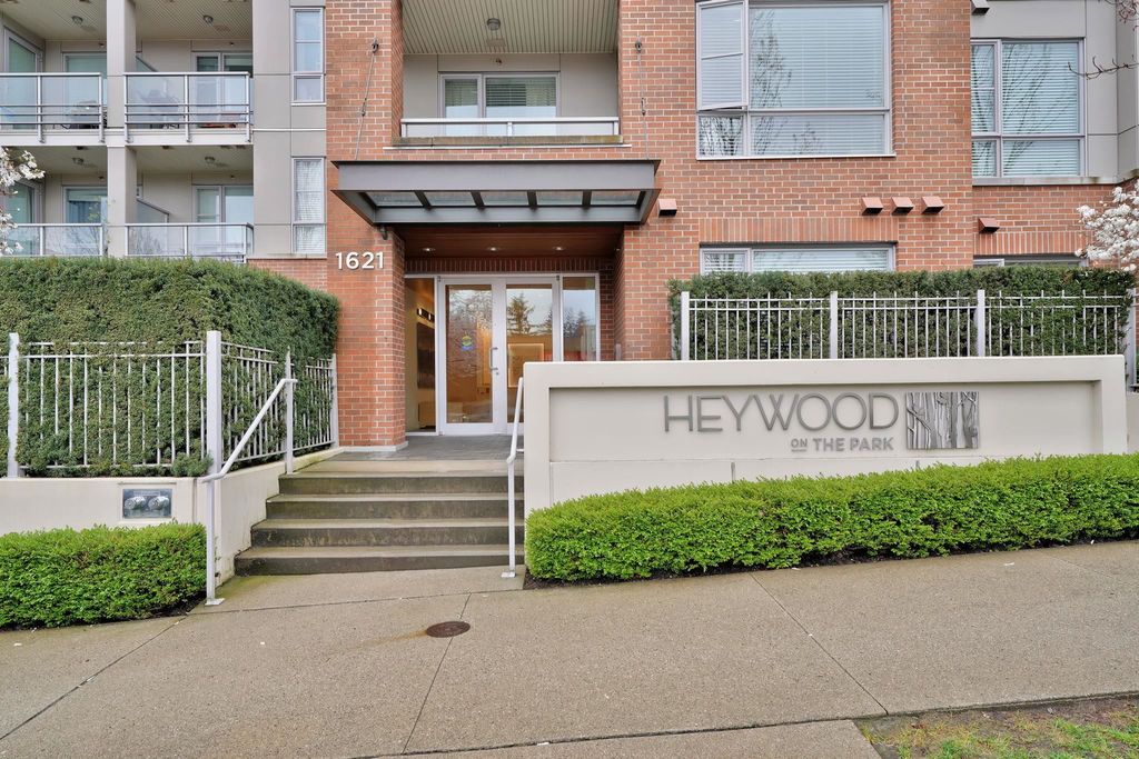 listing image 1107893720631782103