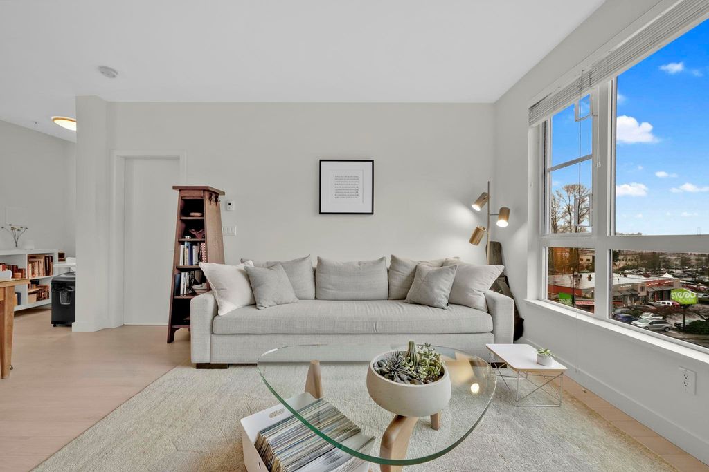 listing image 1107306487055151922
