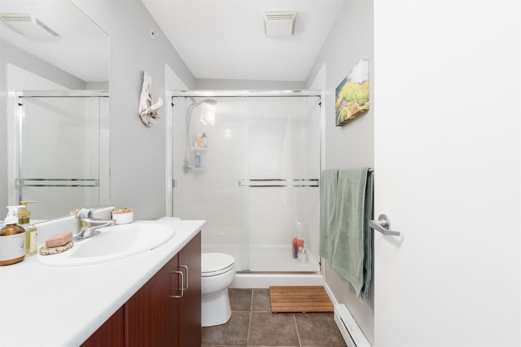 listing image 1100661869242880071